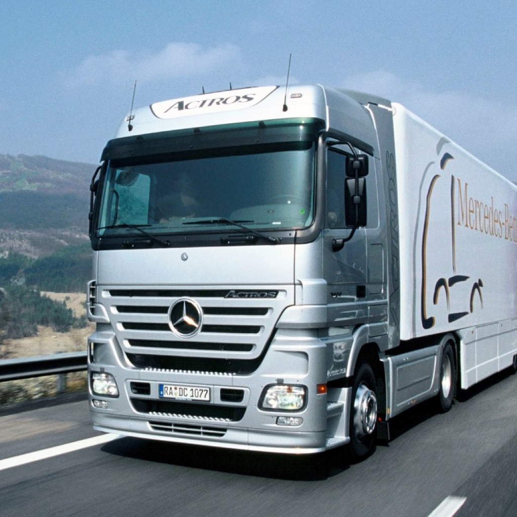 mercedes actros-truck