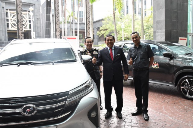 KPDNHEP buys 55 Perodua Aruz and save money  BigWheels.my