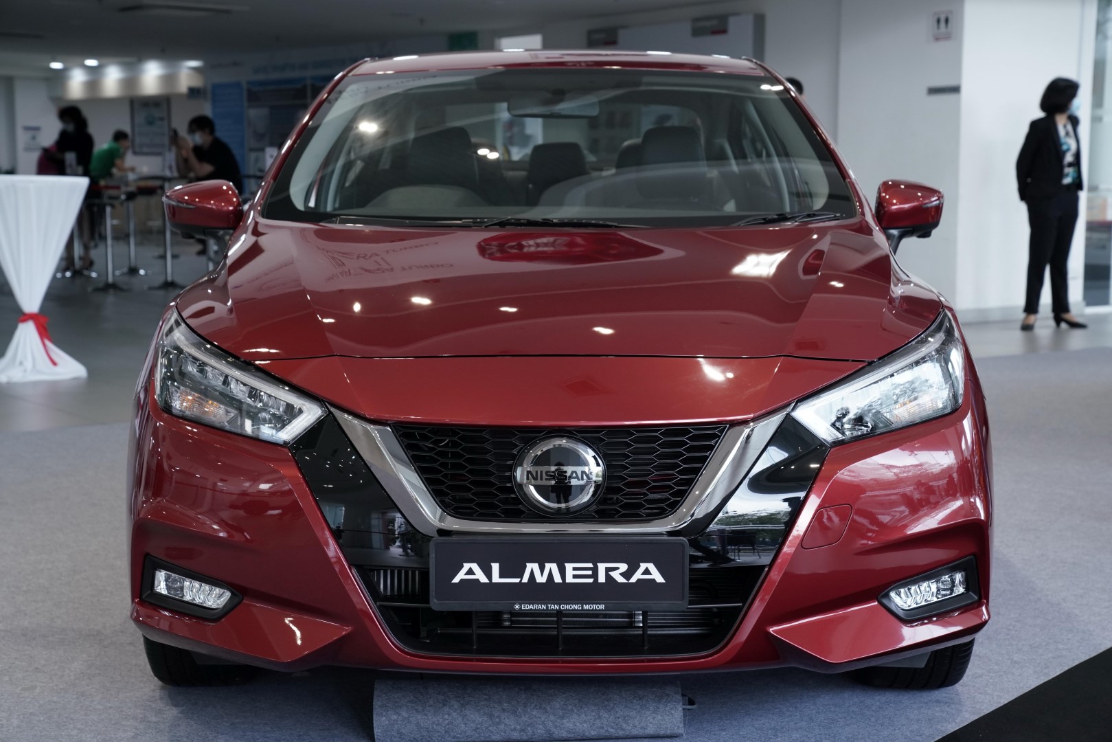 2020 nissan almera vlt