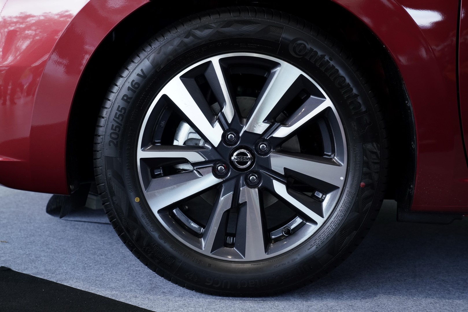 2020 Nissan Almera Rims