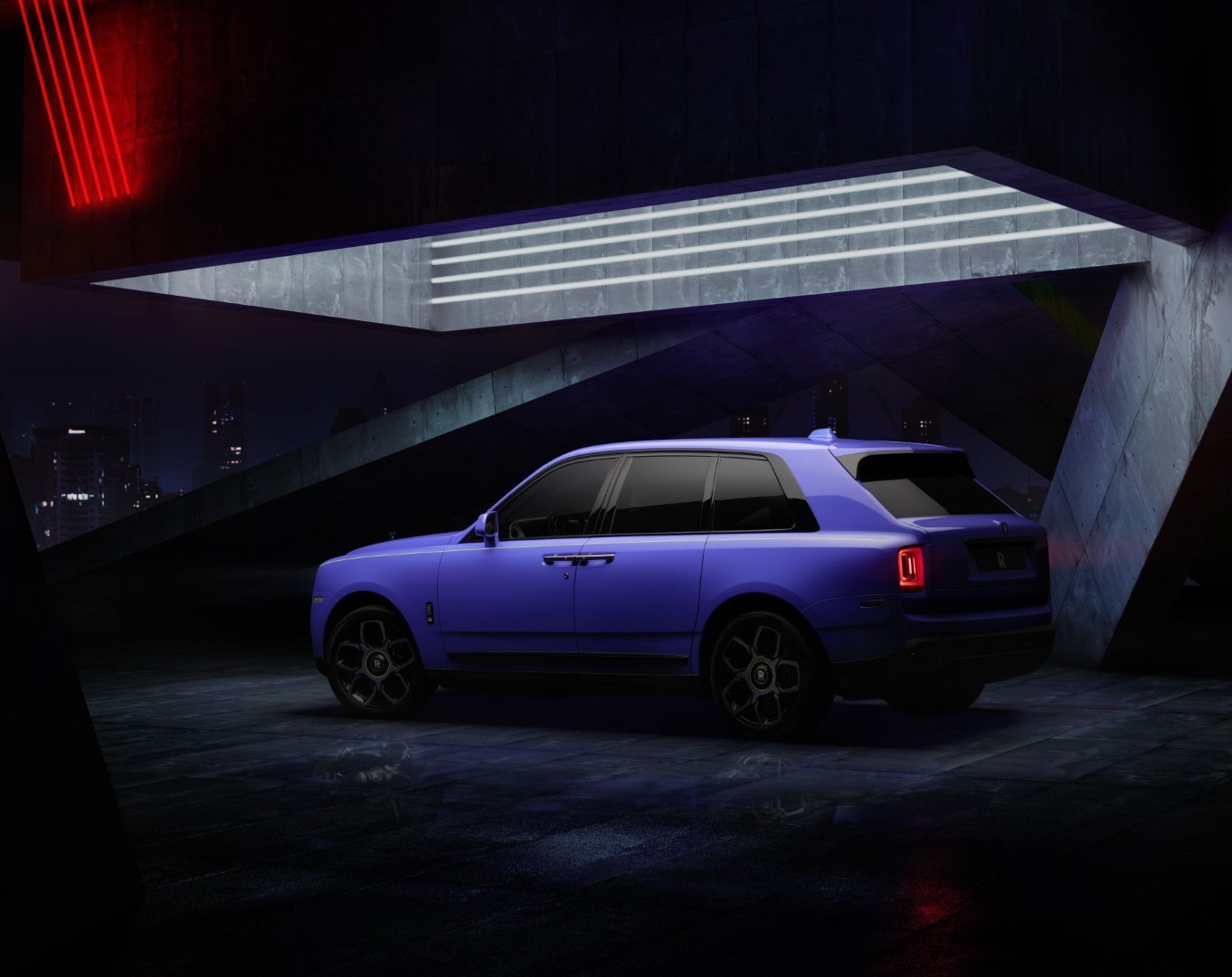 Rolls-Royce Cullinan Black Badge Neon Nights