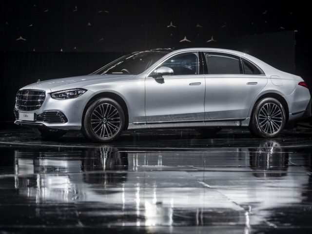 Mercedes-Benz S580e