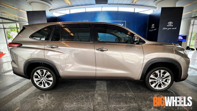 All-New Toyota Innova Zenix arrives in 2 variants, From RM165,000 ...