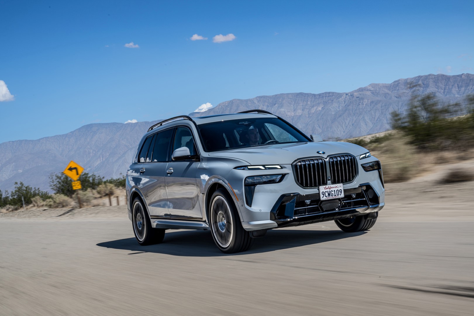 BMW X7 xDrive40i M Sport CKD is here for RM719k | Bigwheels.my