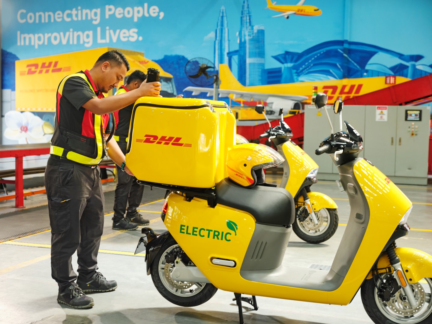 DHL Express