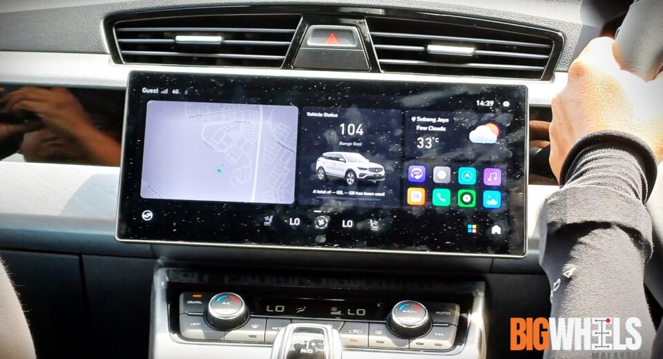 Proton X70 Apple CarPlay