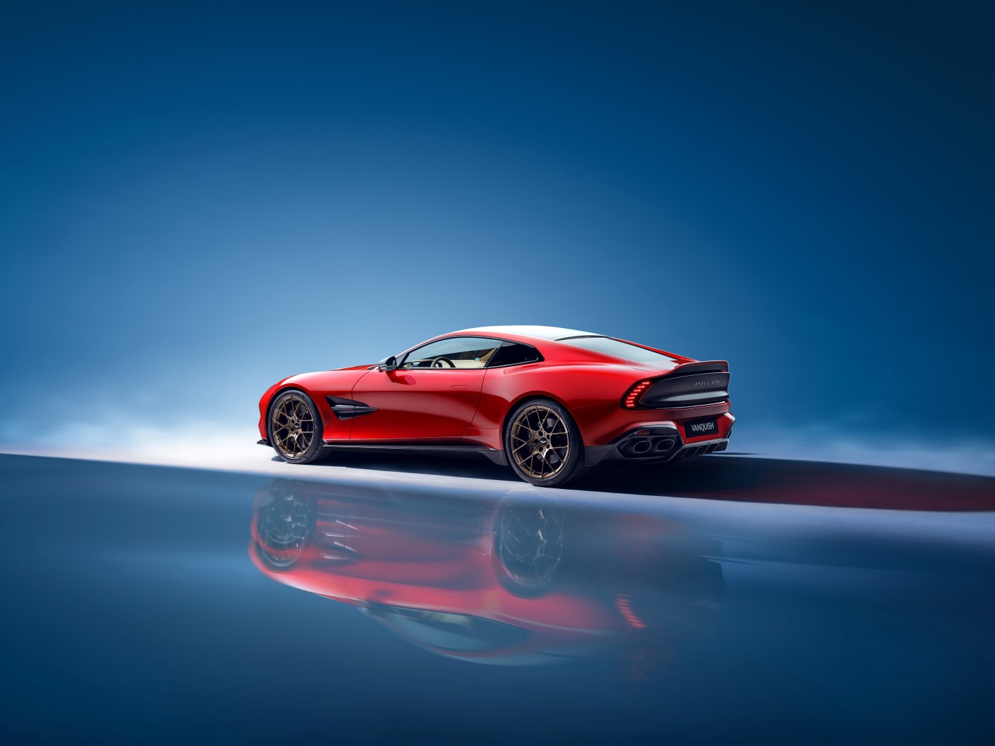 Aston martin vanquish 2025