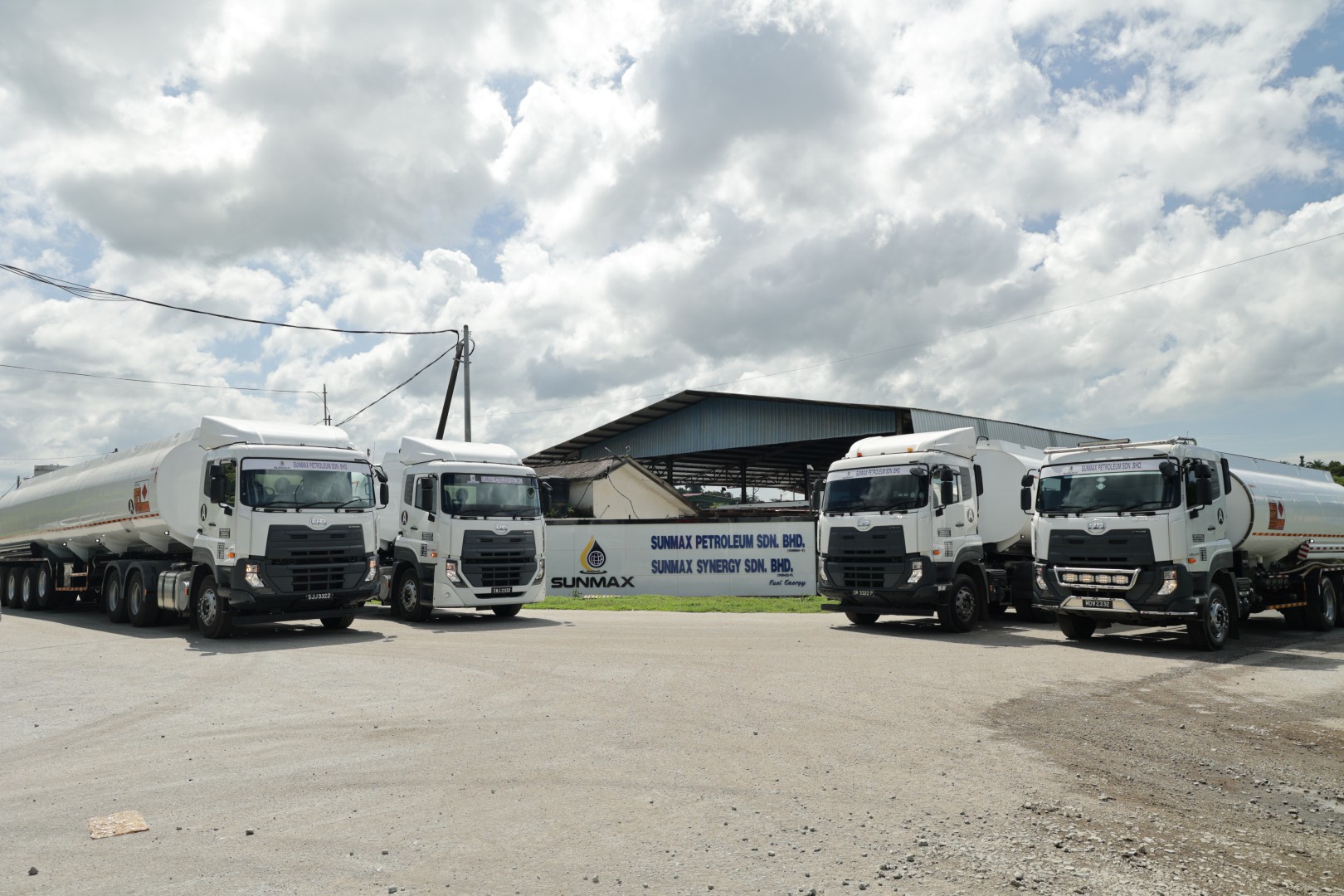 UD Trucks Sunmax Petroleum